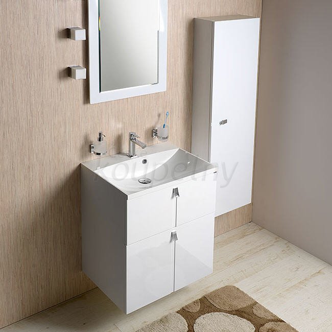 Designová série koupelnového nábytku Erra MITRA (bílé provedení) - příklad interiérové realizace